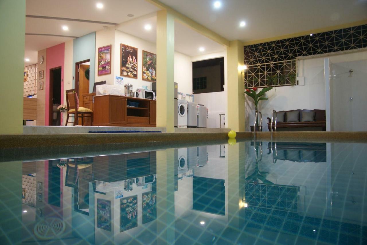 Happy Hostel Pattaya Extérieur photo