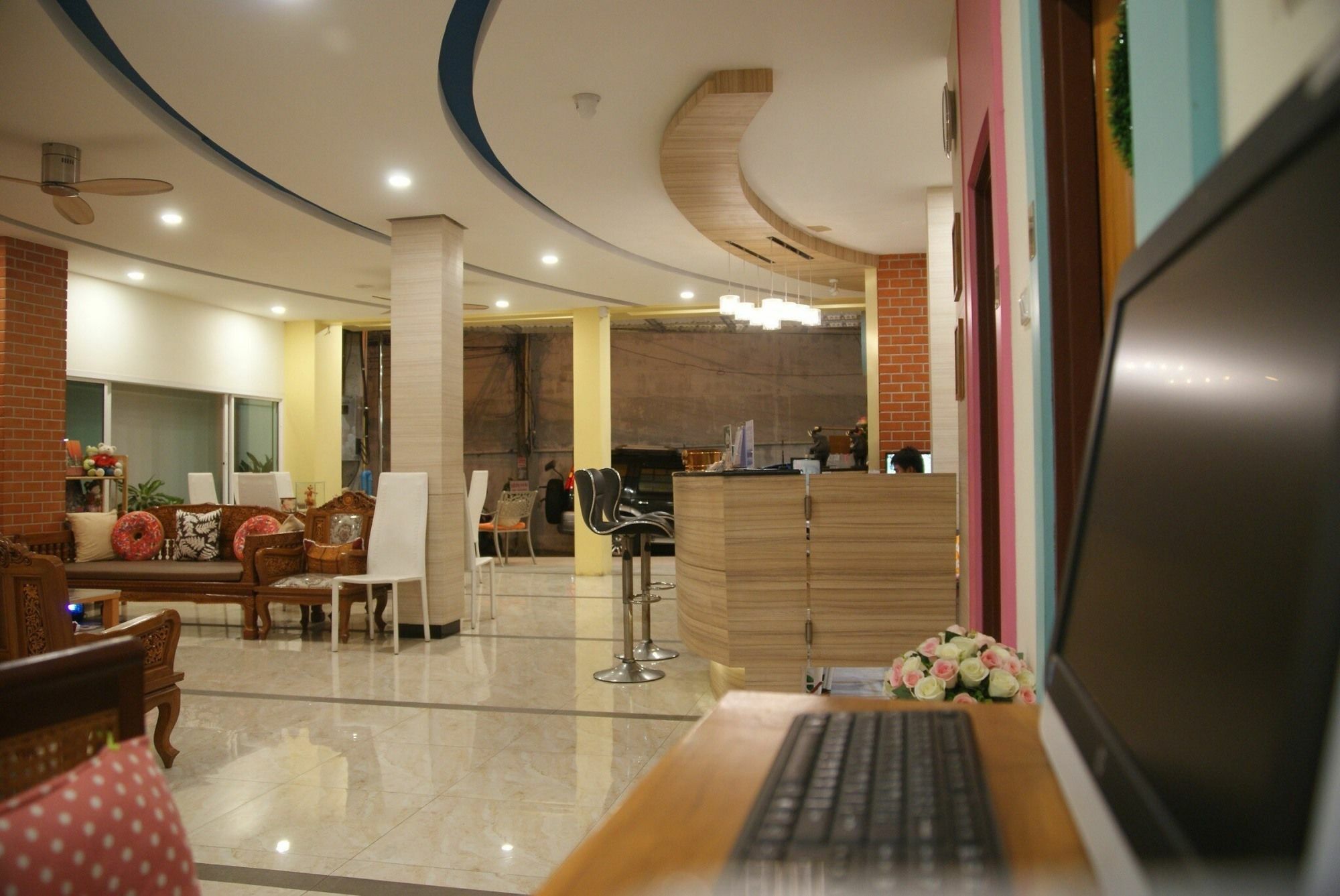 Happy Hostel Pattaya Extérieur photo