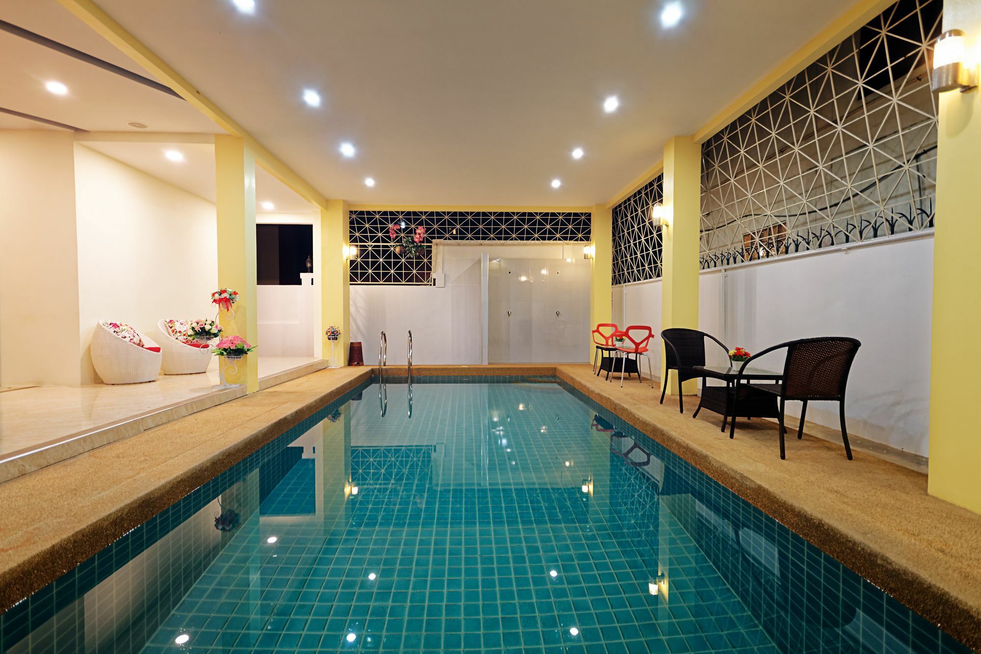 Happy Hostel Pattaya Extérieur photo