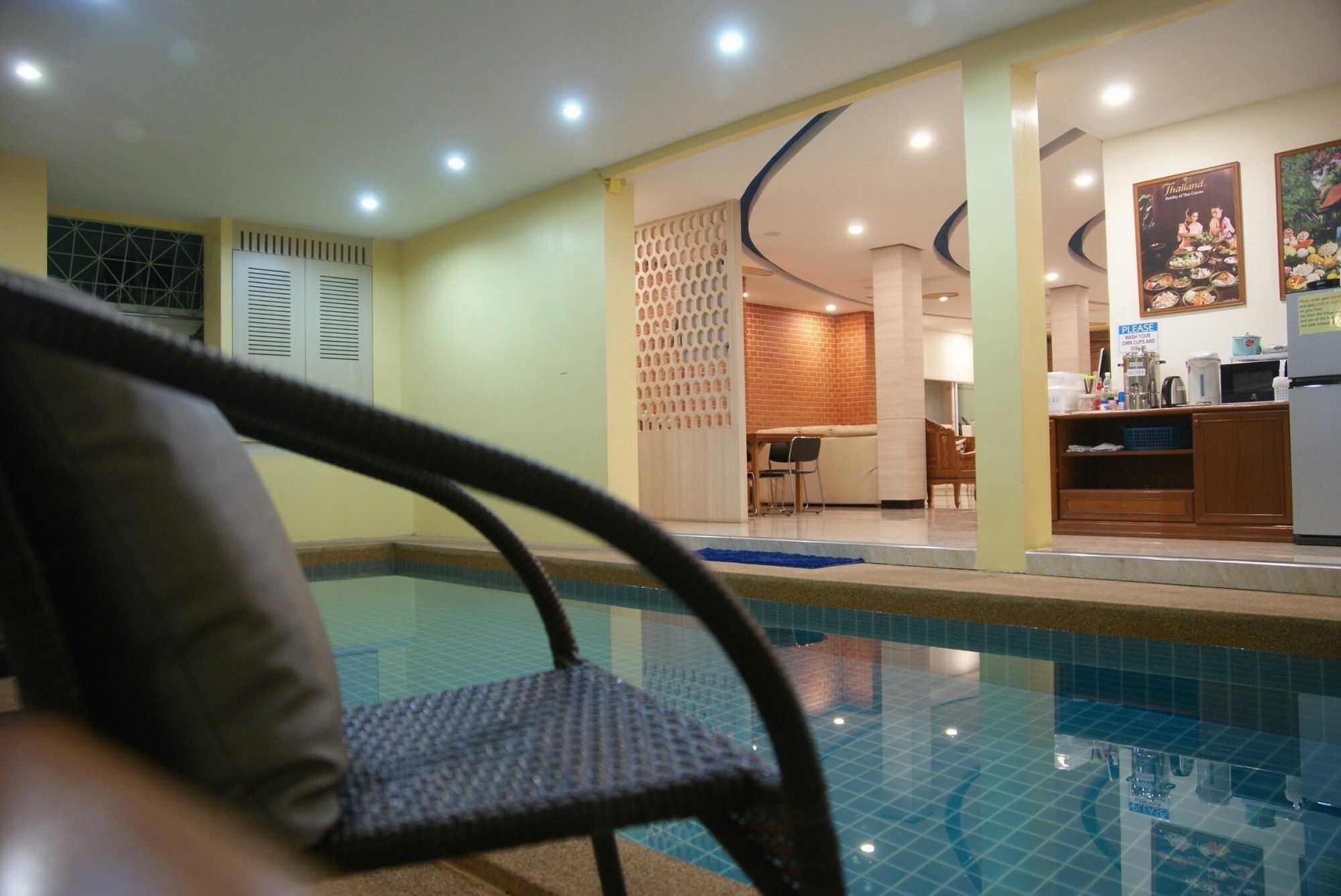Happy Hostel Pattaya Extérieur photo